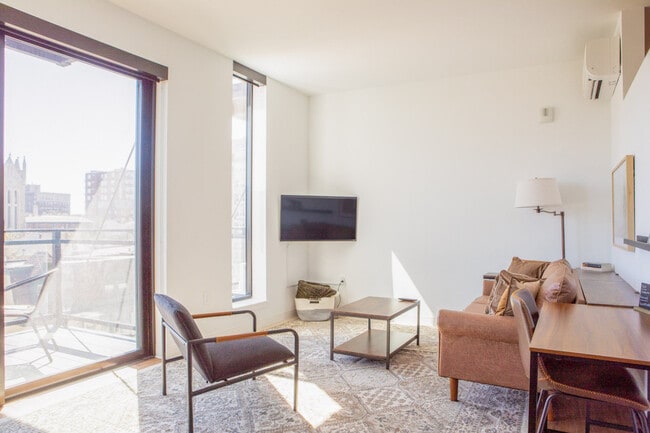 Photo - 1237 N Van Buren St Unit ID1379020P