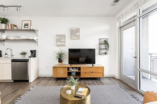 Photo - 747 N College Ave Unit ID1038657P