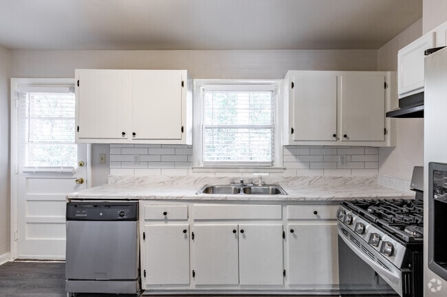 2BR, 1BA - 800SF Kitchen - Drew Valley Townhomes