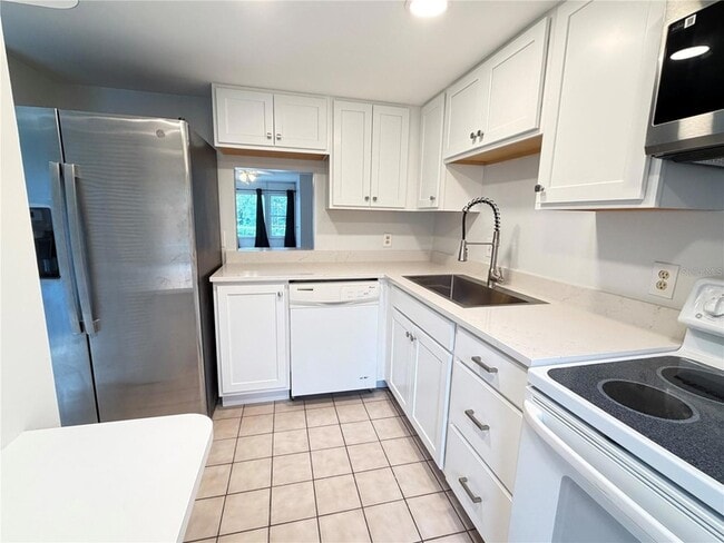 Photo - 333 N Lake Howard Dr Unit 211B
