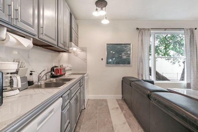 Photo - 1609 Baronne St Unit SI ID1269242P