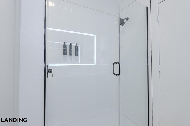 Photo - 2623 Keene St Unit 562