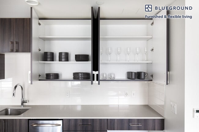 Photo - 2015 2nd Ave Unit FL5-ID73