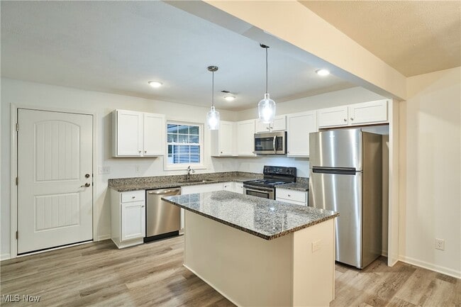 Photo - 1713 Blase Nemeth Rd