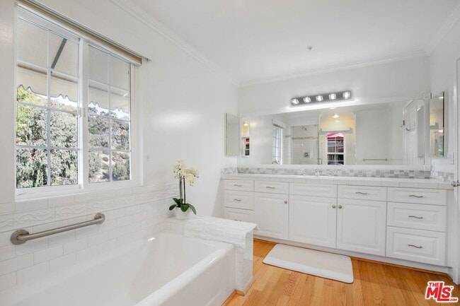 Photo - 3855 Rambla Pacifico St Unit D