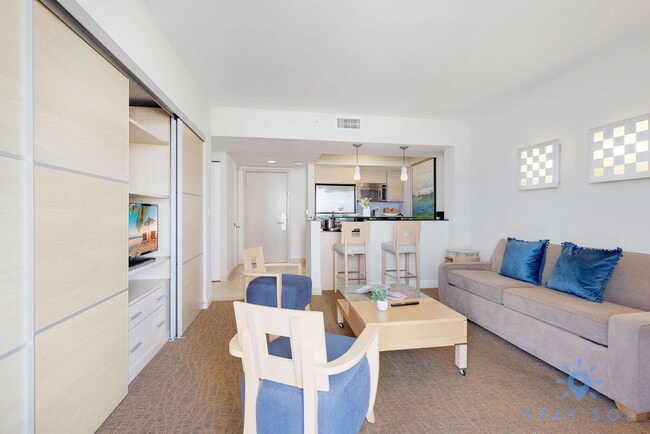 Building Photo - 18683 Collins Ave Unit ID1227498P