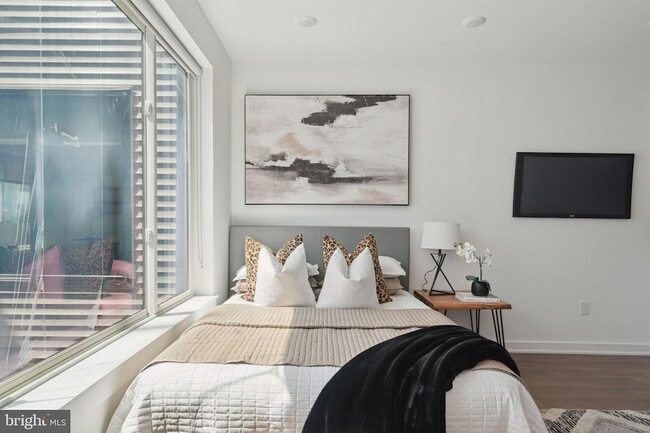 Photo - 5904 Germantown Ave Unit 204
