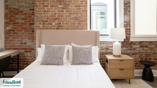 Photo - 425 20th St S Unit 210.579043