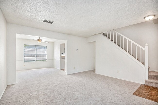 Photo - 8201 Cloverglen Ln