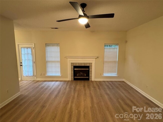 Photo - 1958 Wilrose Pl