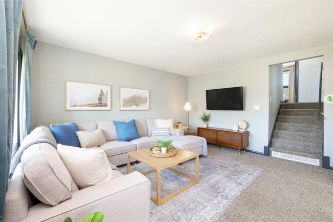 Photo - 8910 Cambridge Dr Unit ID1061028P