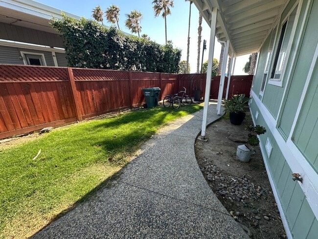Photo - 128 Oxbow Marina Dr