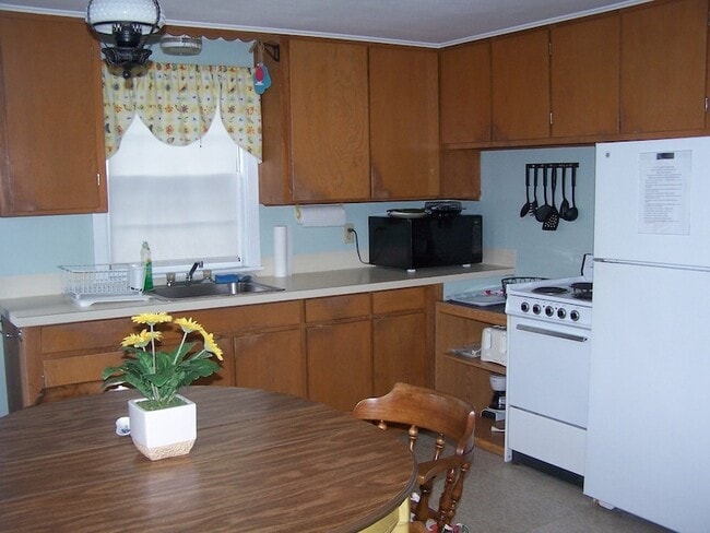 Photo - 334 Phillips Rd