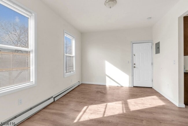 Photo - 3 May St Unit 3R