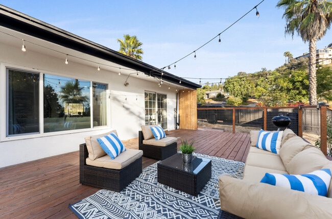 Photo - 4404 Vista Way Unit ID1288269P