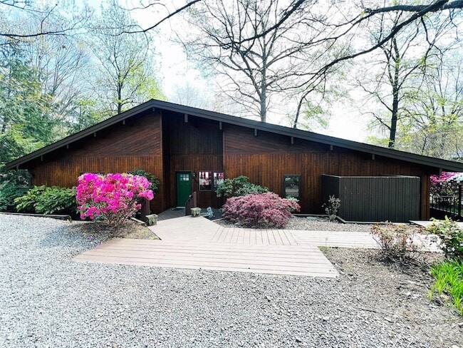 Photo - 8788 Graham Rd