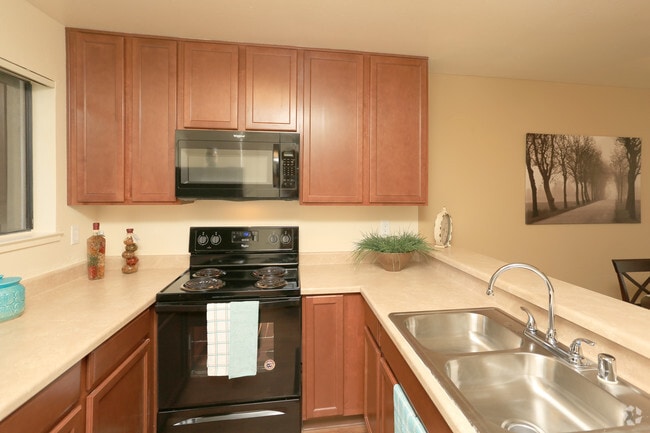 Kitchen - California Place Apartments