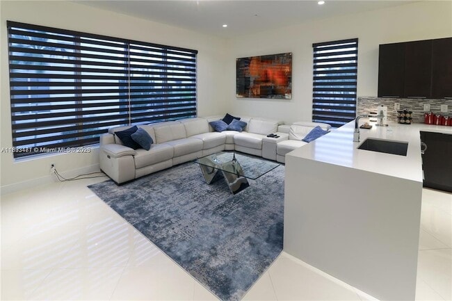 Photo - 10501 NW 66th St