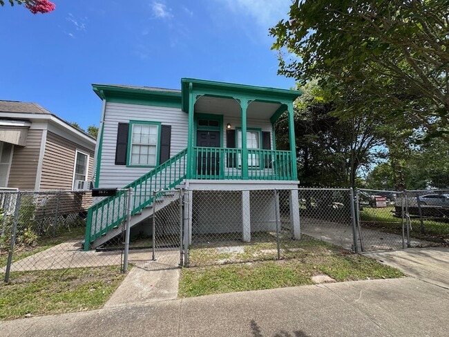 Building Photo - 3621 Winnie St