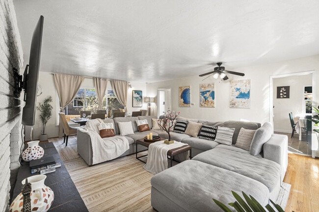 Building Photo - 4989 Randlett Dr Unit ID1283132P