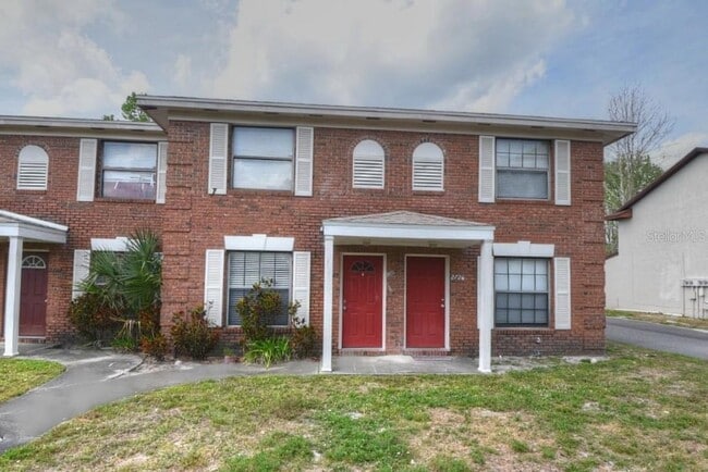 Building Photo - 2724 Gray Fox Ln