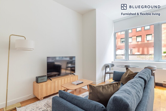 Building Photo - 88 Leonard St Unit FL3-ID2098