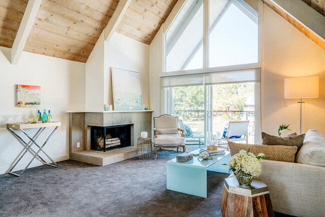 Photo - The Cove at Tiburon