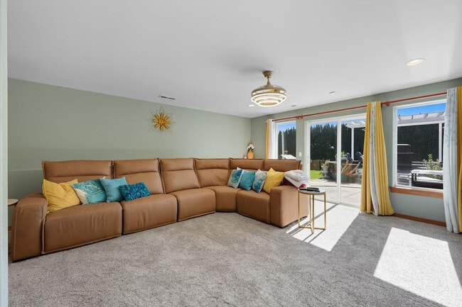 Building Photo - 355 Cindy Rd Unit ID1324049P