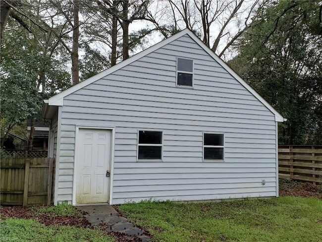 Photo - 1600 Cedar Ln