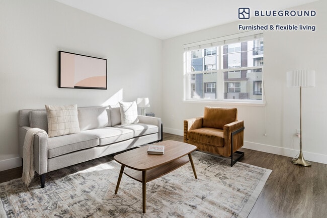 Building Photo - 3889 Artist Walk Common Unit FL2-ID2076