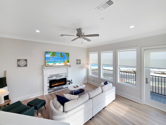 Photo - 996 Beach Blvd W Unit SI ID1473613P