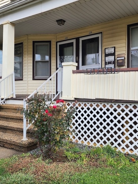 Photo - 106 Lyons St