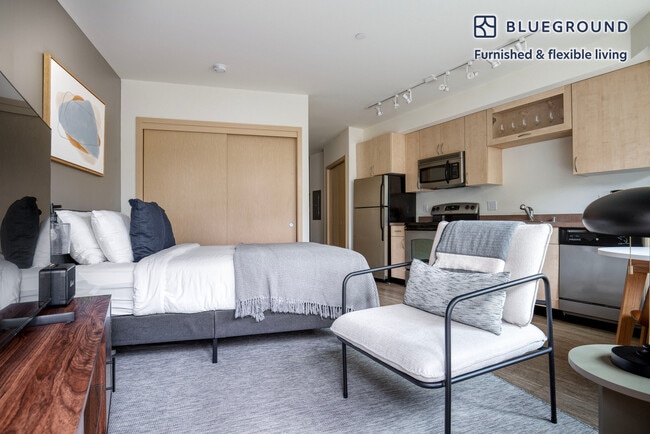 Photo - 3920 Stone Way N Unit FL3-ID563