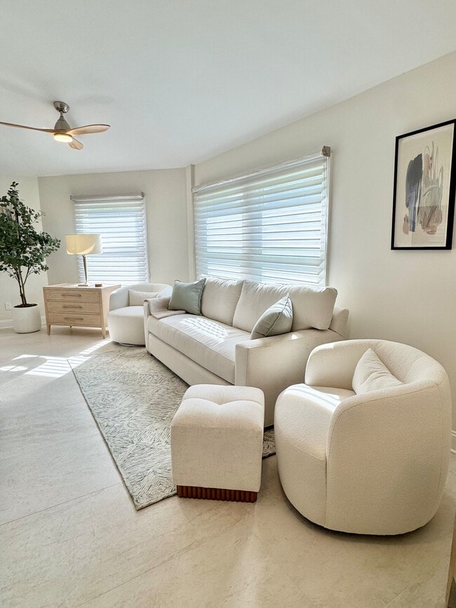 Building Photo - 240 Norgrove Ave Unit ID1239742P