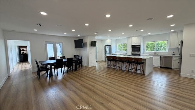 Photo - 5855 Shirley Ave