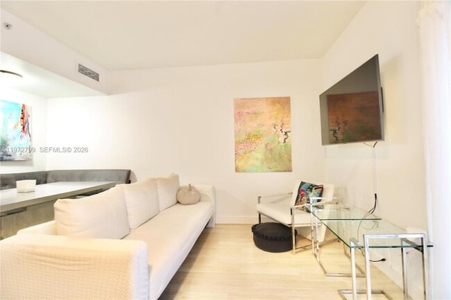 Photo - 435 21st St Unit 102