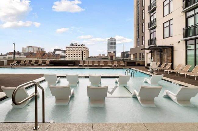 Photo - Aertson Midtown