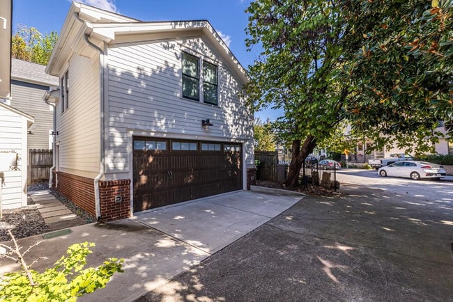 Photo - 69 Randolph St NE Unit ID1323858P