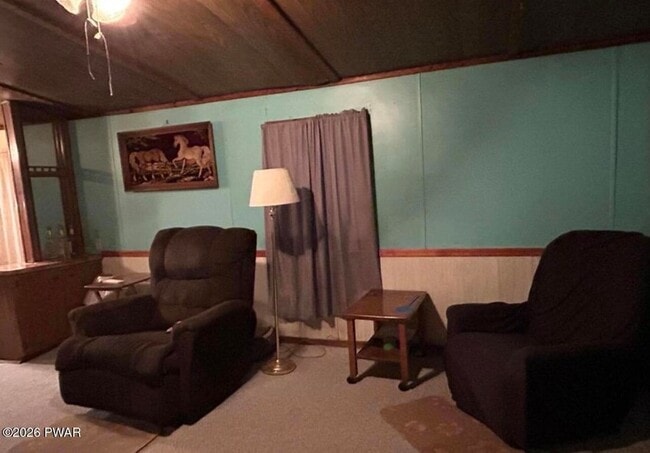 Photo - 223 Daniels Rd