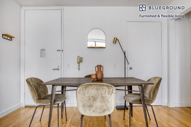 Photo - 105 Duane St Unit FL32-ID82