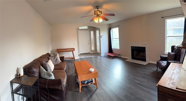 Photo - 541 Zebra Dr