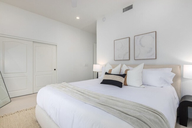 Photo - 6033 E Anderson Dr Unit SI ID1608813P