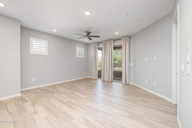 Photo - 250 W Queen Creek Rd Unit 210