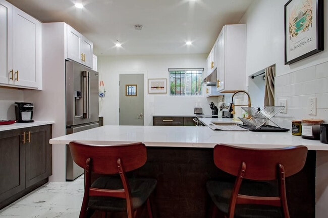 Photo - 1425 New Jersey Ave NW Unit ID1039045P