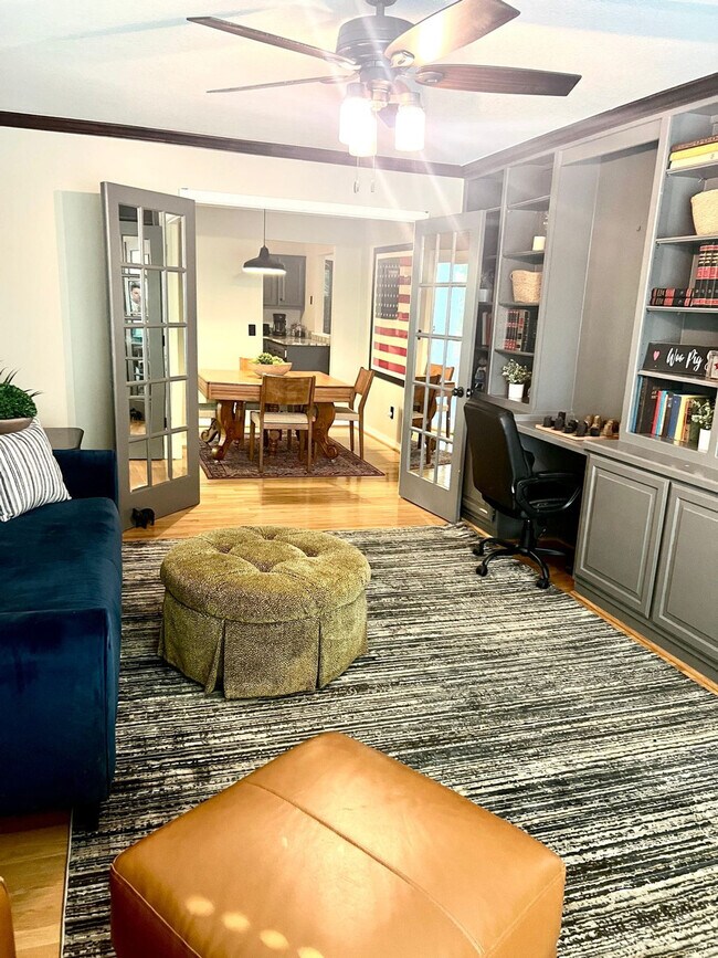 Photo - 1072 Valley View Dr Unit ID1363334P