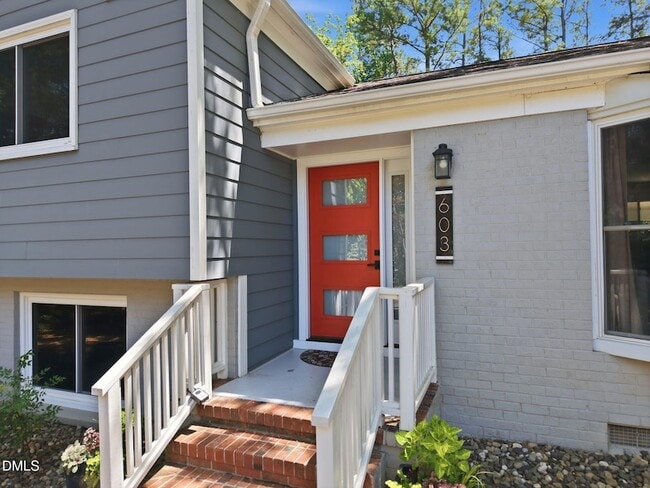 Photo - 603 N Estes Dr