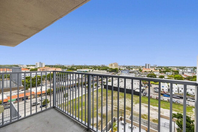 Photo - 1110 NW 1st St Unit FL8-ID1237407P