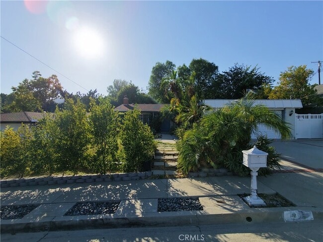 Photo - 7049 Semrad Rd
