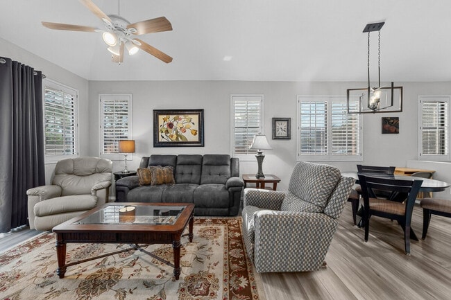 Photo - 3422 E University Dr Unit SI ID1385955P