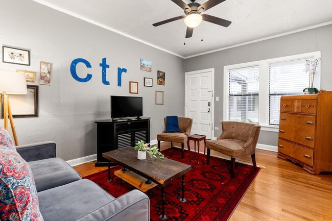 Photo - 203 W Magnolia Ave Unit SI ID1496379P